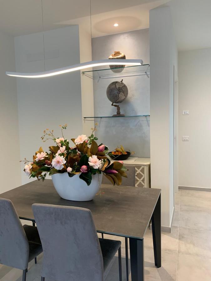 A Casa Di Chiara 2 Διαμέρισμα Στρέσα Εξωτερικό φωτογραφία